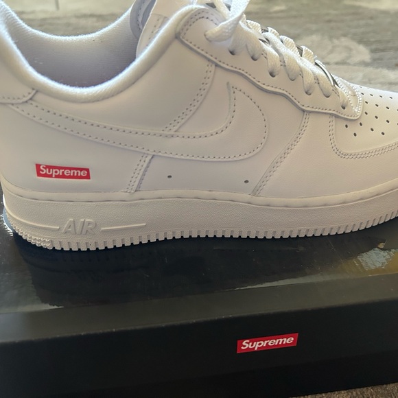 Nike Classic White Sole Sneakers - Picture 4 of 5